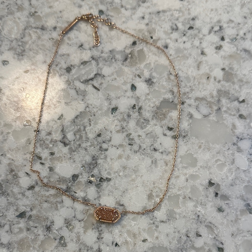 Kendra scott Gold colored Pendant Necklace